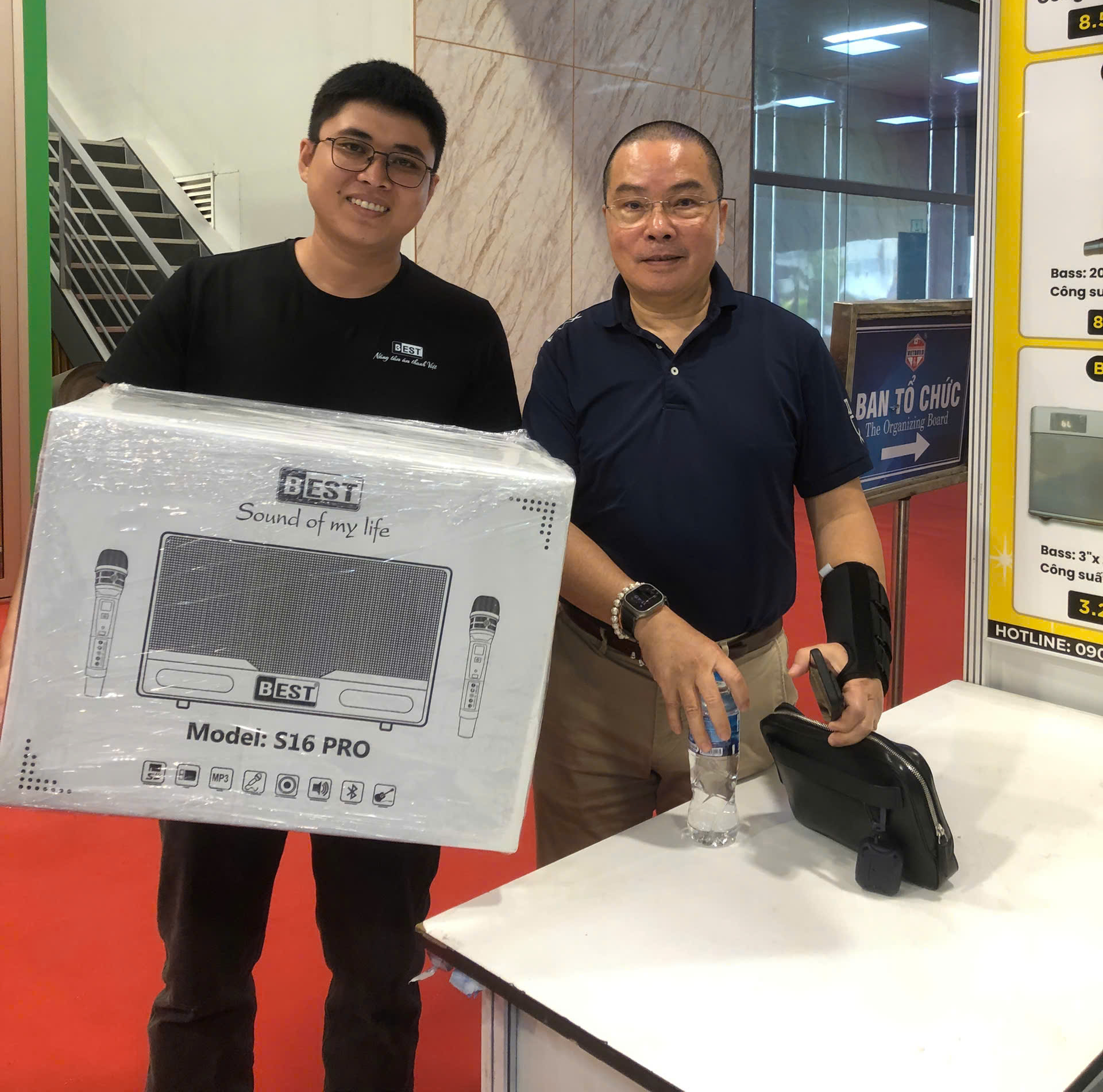 z6918625914292 ae9814d824a4f42783e464e220ea00d8 Best® Audio - Loa kéo made in Viet Nam | BestAudio.org